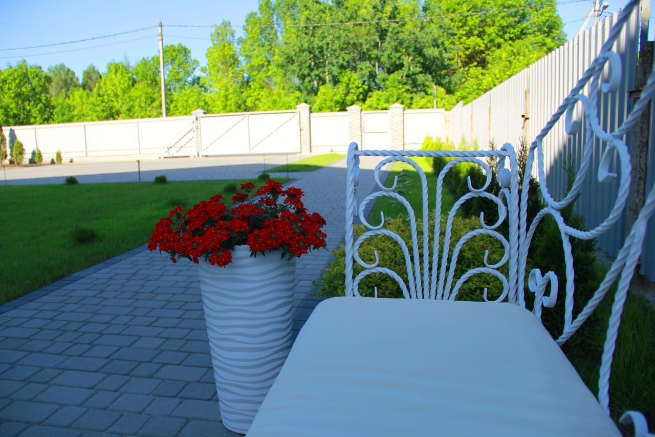 Lebediny Guest House Brest Exterior foto